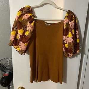 Ribbed Too with flower puff sleeves